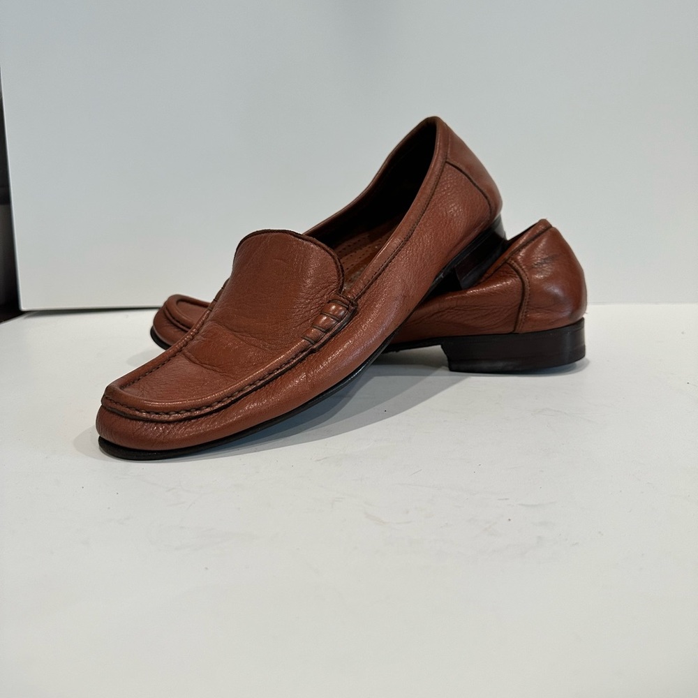 Vintage Cole Haan Leather Slip-on Loafers Men Sz 8 1/2 D. Crafted in Italy.